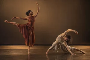 Modern Dance vs. Contemporary Dance: What Is the Difference?
